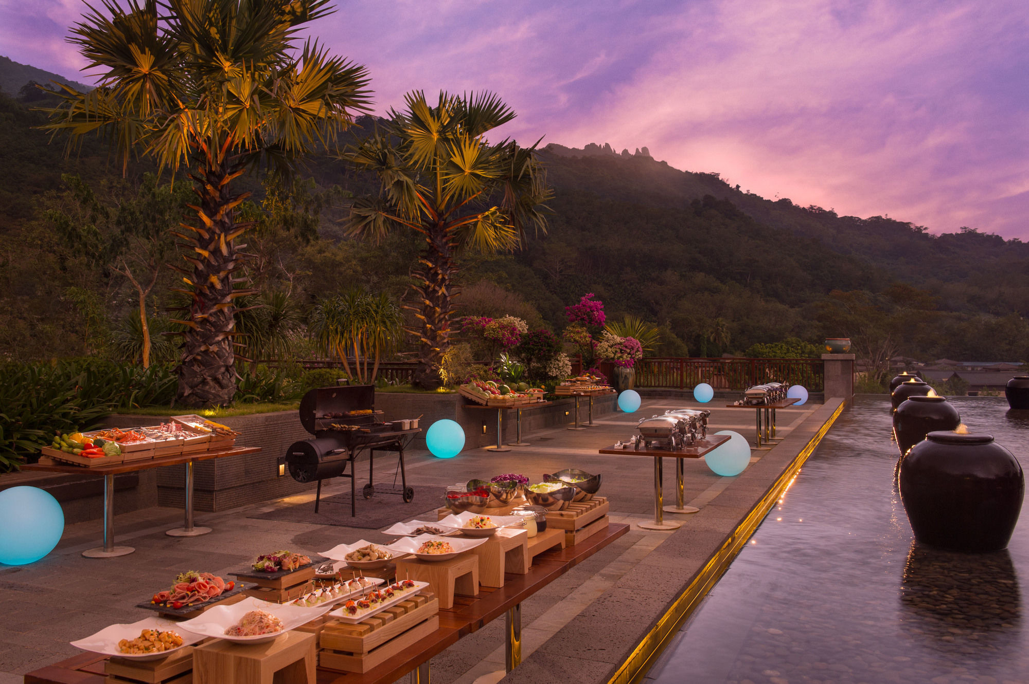 Doubletree Resort By Hilton Hotel Hainan - Qixianling Hot Spring Baoting ภายนอก รูปภาพ