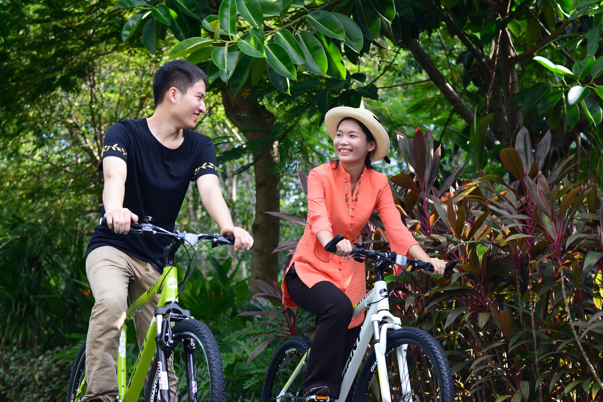 Doubletree Resort By Hilton Hotel Hainan - Qixianling Hot Spring Baoting ภายนอก รูปภาพ